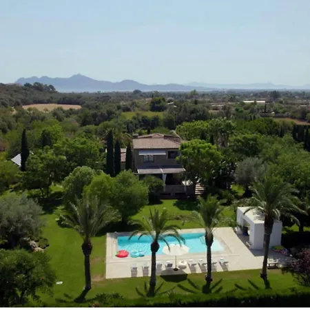 Playa Llenaire Villa