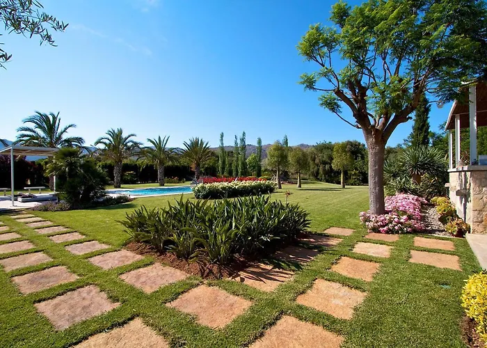 Playa Llenaire Villa