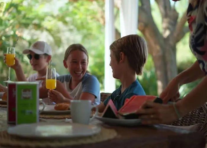 Playa Llenaire 别墅 *