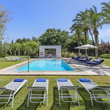 Playa Llenaire Villa